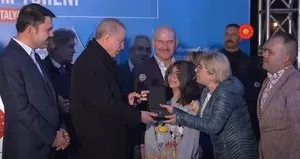 Yeni evin anahtarını Başkan Erdoğan verdi