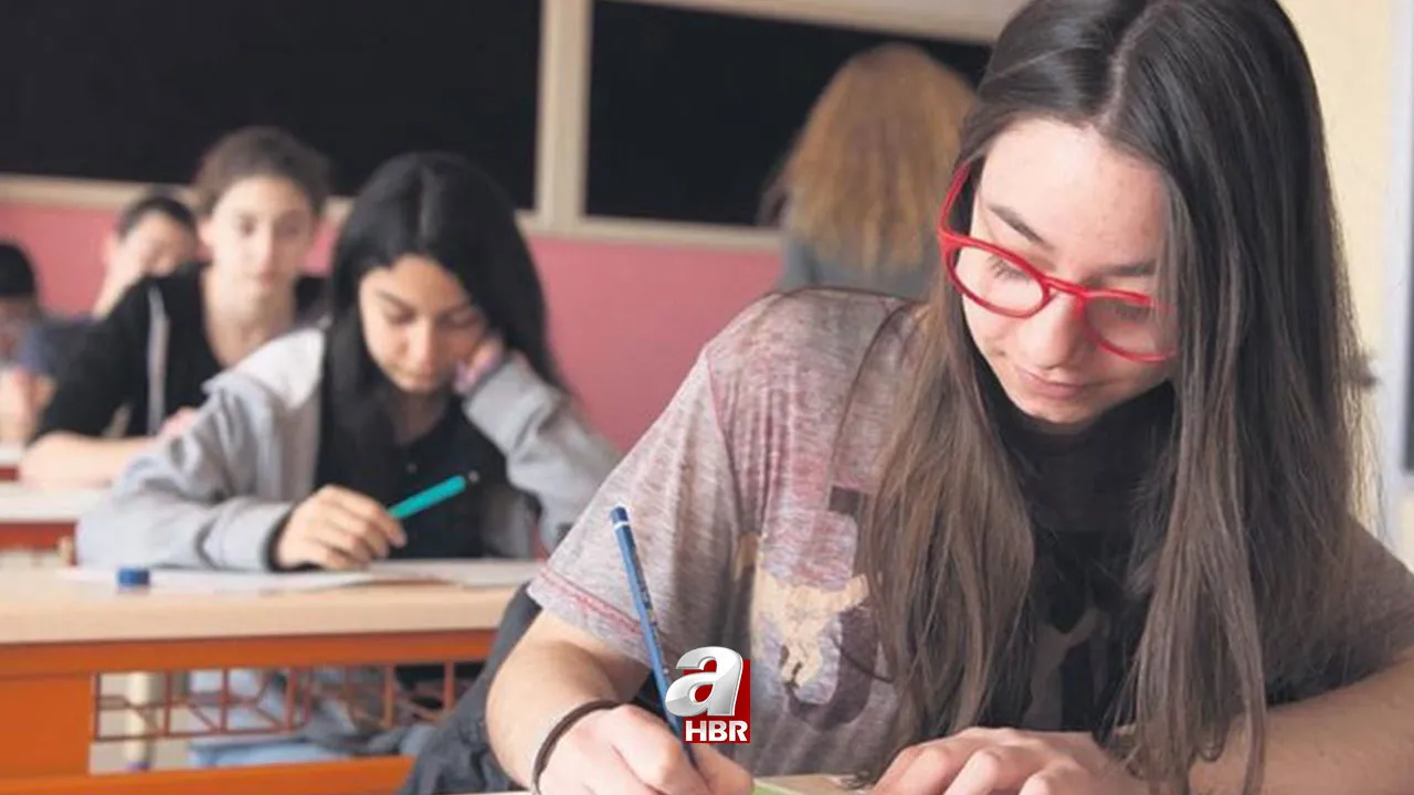 Ara tatil uzatıldı mı, okullar ne zaman açılıyor? 2023-2024 Kasım ara tatil kaç gün sürecek, günleri uzadı mı, tatil ne zaman bitecek?