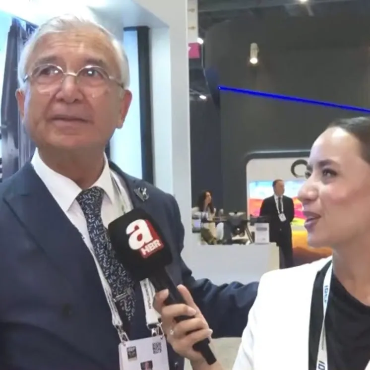 Yerli savunma araçlarını anlatırken gözyaşlarına hakim olamadı