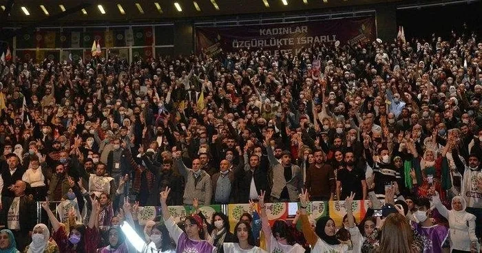Son dakika: Savcılık harekete geçti: HDP kongresine soruşturma! "Öcalan" sloganları atıp PKK marşı okudular - 5