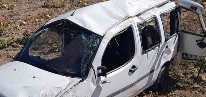 Kayseri’de feci kaza! Hafif ticari araç şarampole devrildi