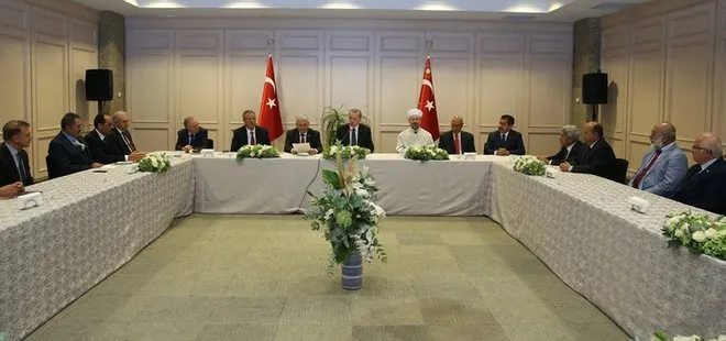 Cumhurbaşkanı Erdoğan 10 Muharrem İftarı’na katıldı