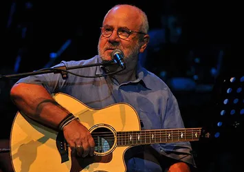 Bülent Ortaçgil'e hırsız şoku!