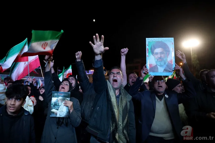 Tahran'da ateşkes kutlaması: İranlılar sokaklara akın etti 4