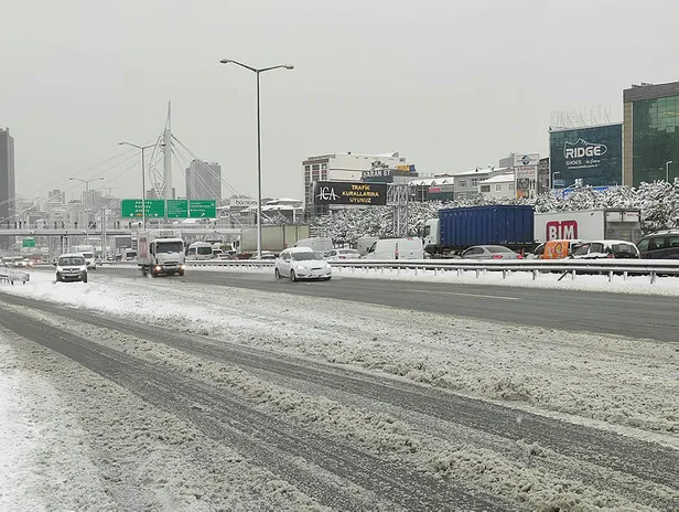 Son durum: İstanbul otobüsler çalışıyor mu, seferler iptal mi? 📣 11 Mart Cuma İstanbul’da giriş çıkış yasağı var mı?
