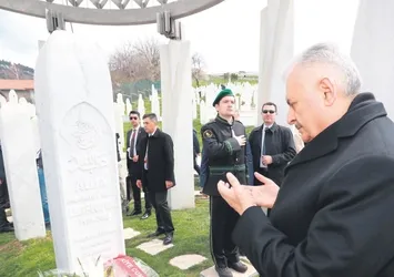 Dualar ‘Bilge Kral’ Aliya İzzetbegoviç için