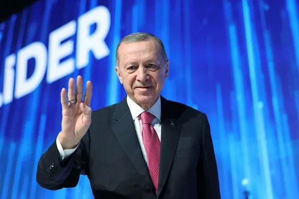 AK Parti startı Doğru zaman doğru adam sloganıyla verdi! Başkan Erdoğan seçim beyannamesini açıkladı