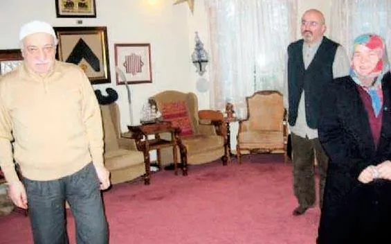 Önder Aytaç Mısır'da enselendi - 3