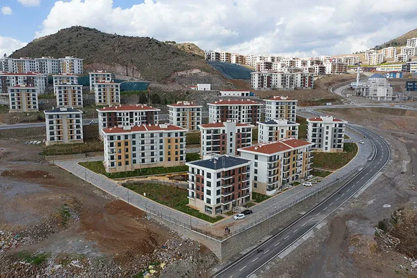 1679168745900.jpg Söz verdik yaptık! Yine yapacağız! Afet bölgeleri yeniden ihya ediliyor - 3