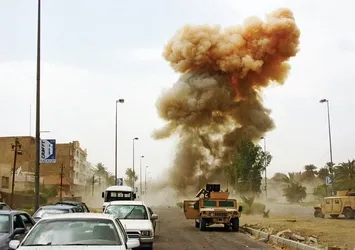 Afganistan'da medreseye silahlı saldırı!
