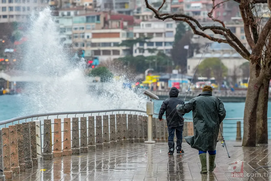 14 ilde sarı kod devrede: Sağanak, kar ve fırtınaya dikkat! Yeni yağışlı sistem yolda 9