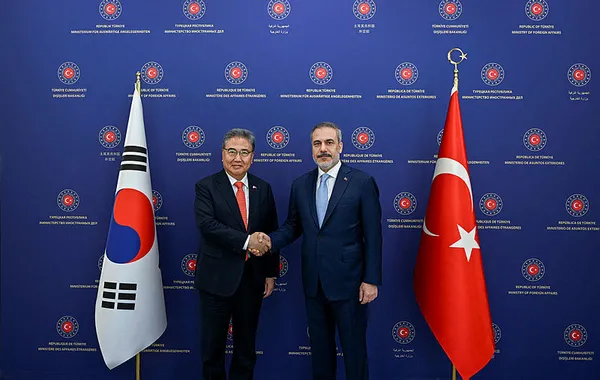 Güney Kore Dışişleri Bakanı Park Jin’den Türkçe mesaj: Bizlerle omuz omuza verip savaştığınızı asla unutmayacağız