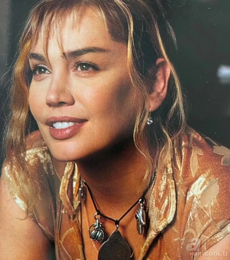 Sezen Aksu yeni imajını böyle paylaştı! Sırrı Süreyya Önder için saçlarını kazıtmıştı 5