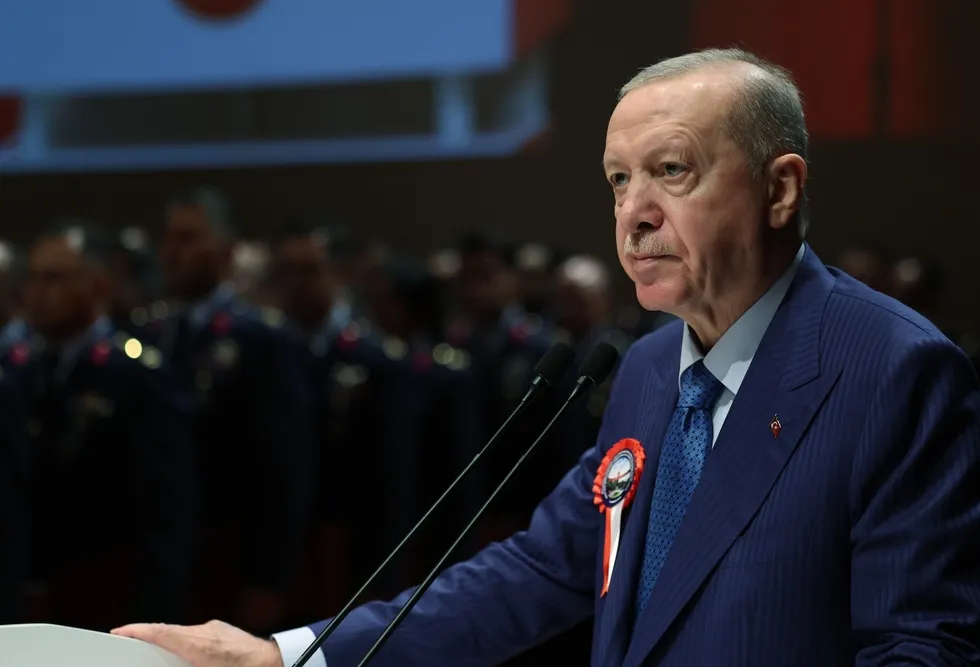 cerceve-yasa-resmi-gazetede-yayimlandi-baskan-erdogandan-tebrik-mesaji-1787002025047.jpg Çerçeve yasa Resmi Gazete'de yayımlandı! Başkan Erdoğan'dan tebrik mesajı - 2