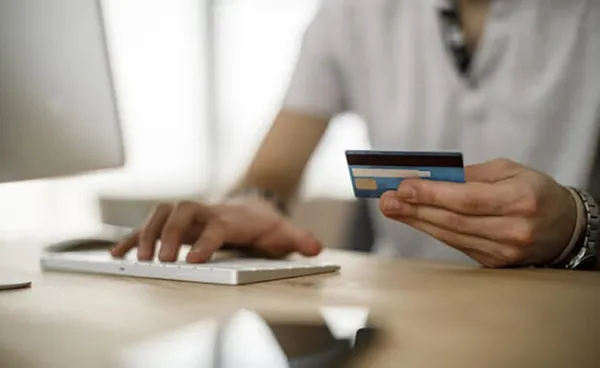 e-ticarette-yeni-donem-piyasa-gozetimi-tek-cati-altinda-1635485405077.jpg E-ticarette yeni dönem! Piyasa gözetimi tek çatı altında - 2