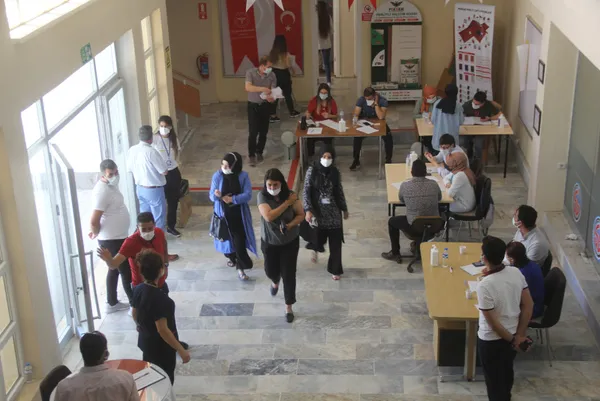 Aşılamada en yüksek rakam! Sağlık Bakanı Koca o tarihe dikkat çekti