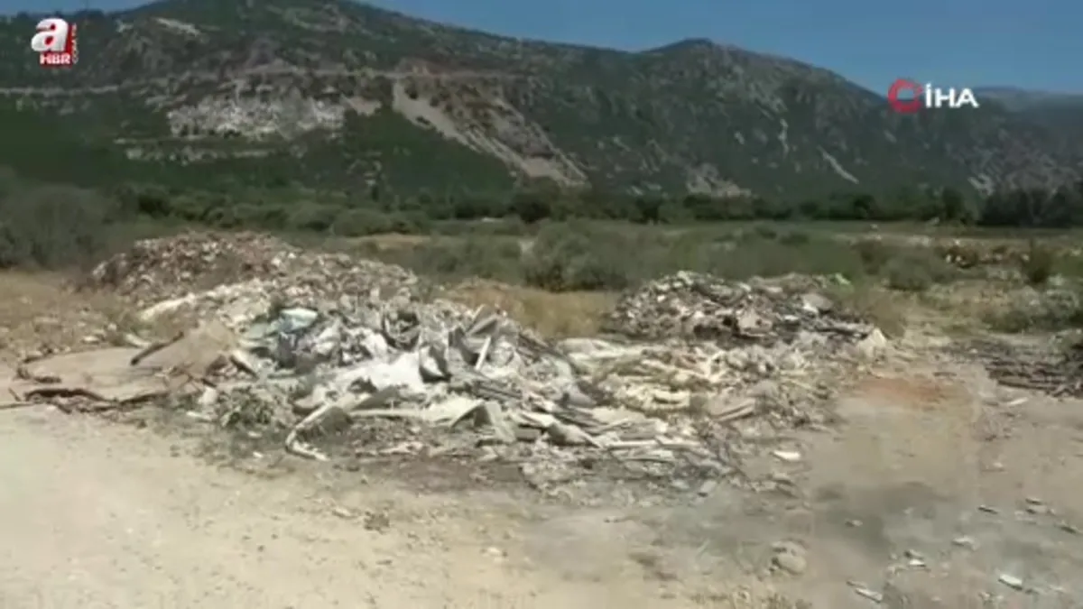 Muğla'da moloz yığınları Karabağlar Yaylası'nı tehdit ediyor