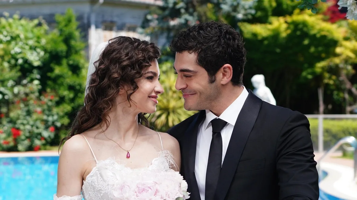 Bir Gece Masalı'nda Mahir ve Canfeza nikah tazeliyor!