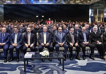 Hazine ve Maliye Bakanı Nureddin Nebati'den ihracatta rekor açıklaması! Ülkemizi kalkındırmaya devam edeceğiz