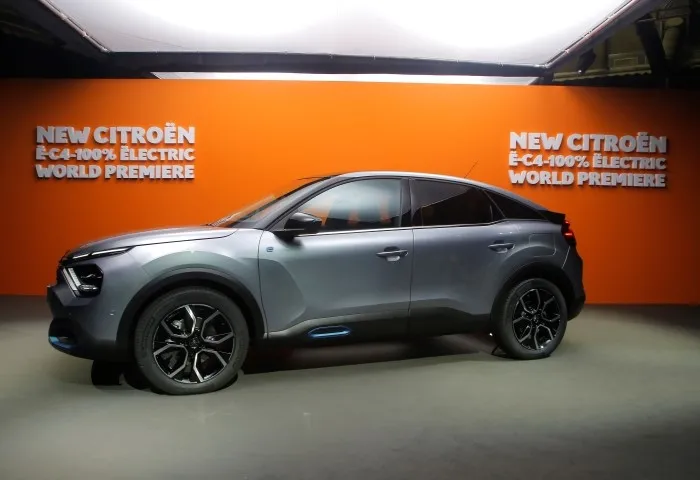 Citroen 2020 yılı yeni elektrikli otomobillerini tanıttı - 1