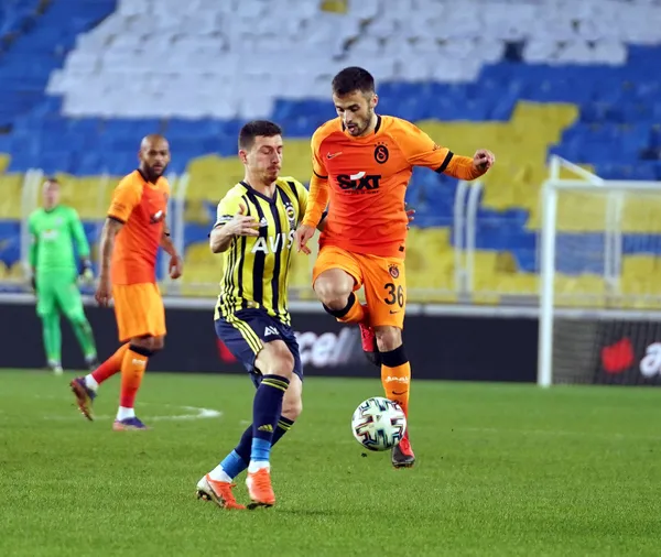 Galatasaray Fenerbahçe'yi 1-0 mağlup etti! - 1