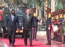 Son dakika: Başkan Erdoğana Senegalde resmi karşılama töreni!  Macky Sall tarafından böyle karşılandı...