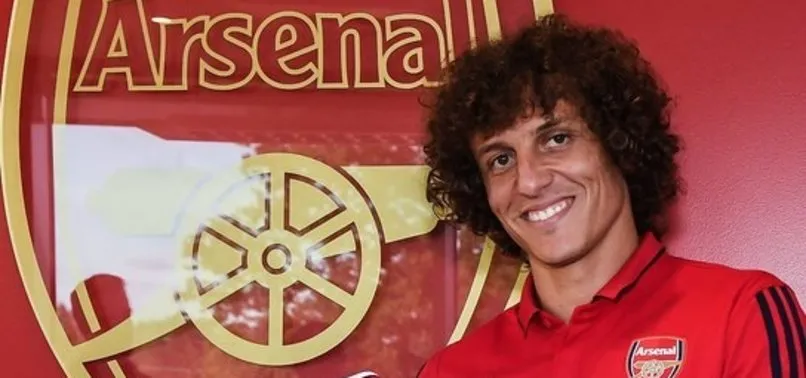 David Luiz, Arsenal'a imza attı