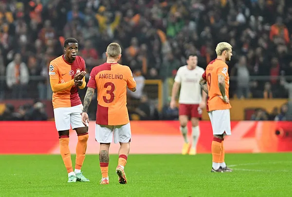 1701933364425.jpg Galatasaray defansında büyük sıkıntı! Stoperler sakatlıkları sonrası Adana Demirspor karşısında sürpriz tercih! Okan Buruk kararını verdi... - 6