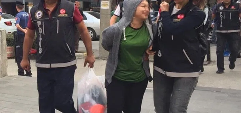 Uyuşturucudan gözaltına alınan kızdan annesine: Özür dilerim anne