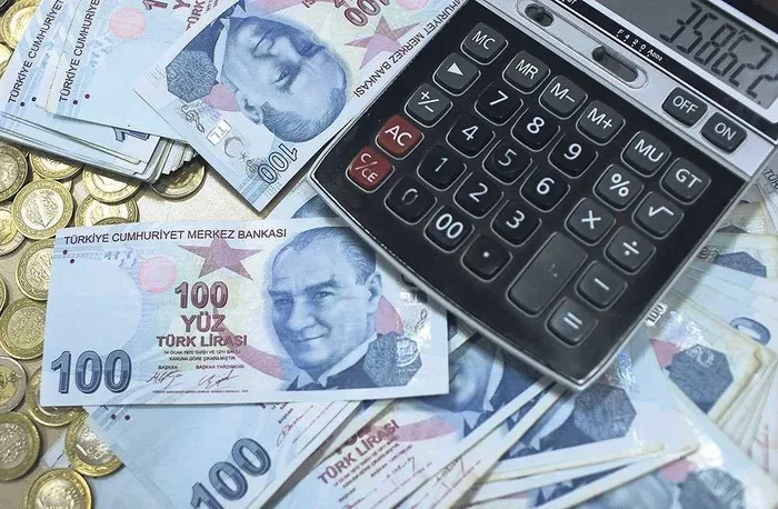 son-dakika-enflasyon-gecis-donemi-sona-eriyor-mehmet-simsek-duyurdu-dezenflasyon-donemi-basliyor-1716972916813.jpg Son dakika: Enflasyon geçiş dönemi sona eriyor! Mehmet Şimşek duyurdu: Dezenflasyon dönemi başlıyor... - 3