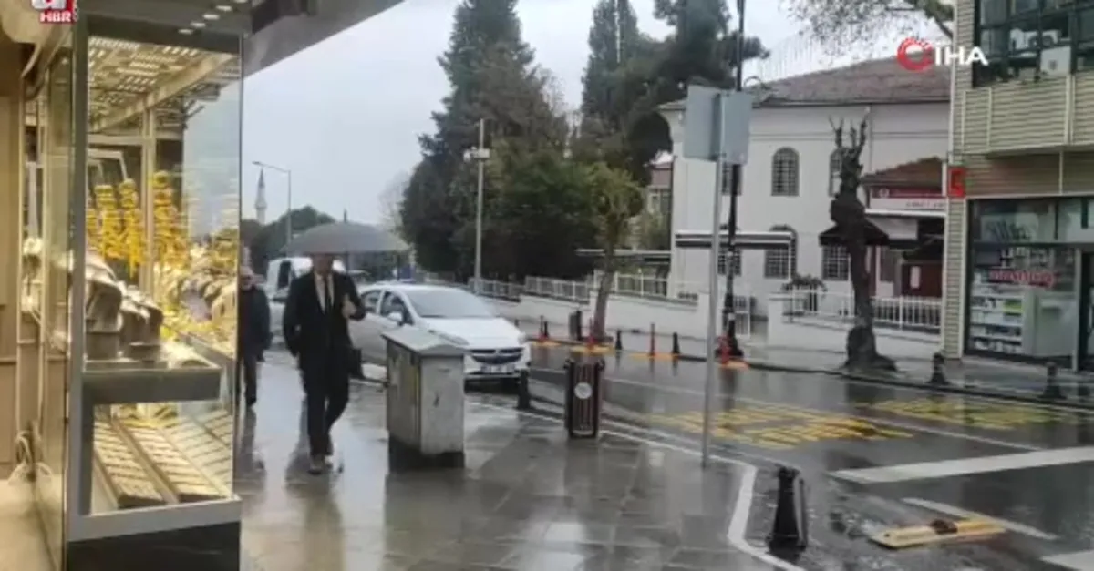 Tekirdağ'da sağanak yağış etkili oldu