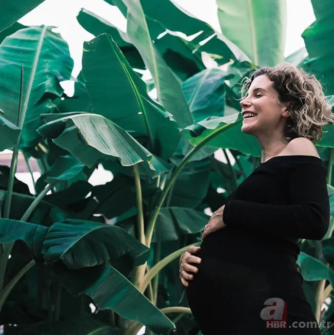 Sefirin Kızı’nın yıldızı Edip Tepeli’nin eşi Ayşecan Tatari’nin karnı burnunda pozuna beğeni yağdı! 2