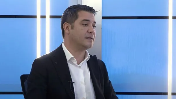 1695371567405.jpg Murat Ongun'dan A Haber'e yönelik çirkin iftira! İşte İETT rezaletinin Fransız Le Monde'deki belgesi... - 10