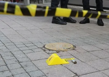İzmir'de kadın cinayeti! Uzaklaştırma aldırdığı kocası tarafından bıçaklandı