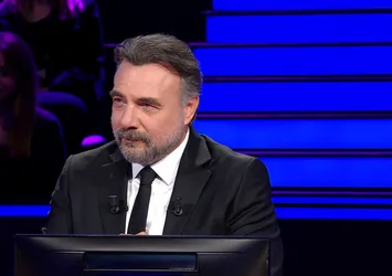 Lozan Barış Konferansı sırasında TBMM'nin hükûmet görevini yürüten icra vekilleri heyetinin başvekili kimdir?