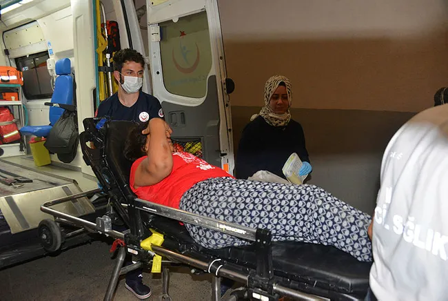 Adana’da korkunç olay! Kadını taciz edip dövdü sonra arabadan attı - 3