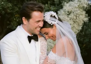 Ünlü çiftten müjdeli haber: Tolga Sarıtaş ile Zeynep Mayruk'un bebekleri doğdu