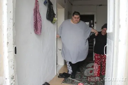 En ağır yaşam: 3 yıldır evden çıkamıyor, 7 yaşından beri sürekli kilo alıyor! Tek hayali var