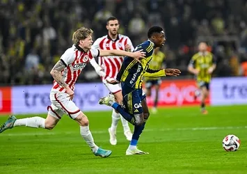 Süper Kupa’da sarı-lacivertliler finalde! MAÇ SONUCU FENERBAHÇE 2-0 SAMSUNSPOR