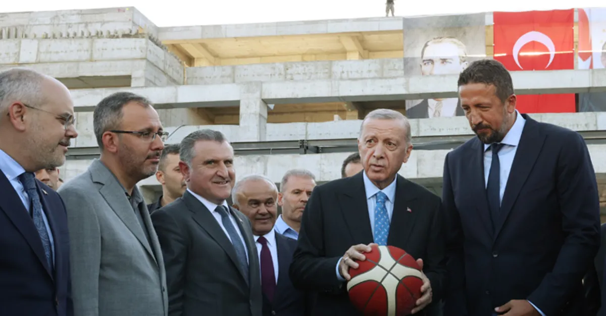 Başkan Recep Tayyip Erdoğan'dan basketbol sohbeti: Şu ana kadar mağlubiyet yok!