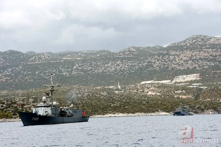 Son dakika: Türk savaş gemileri Akdeniz’de bekliyor!