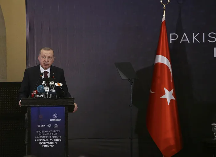 Başkan Erdoğan Pakistan'da ticaret hedefini açıkladı - 1