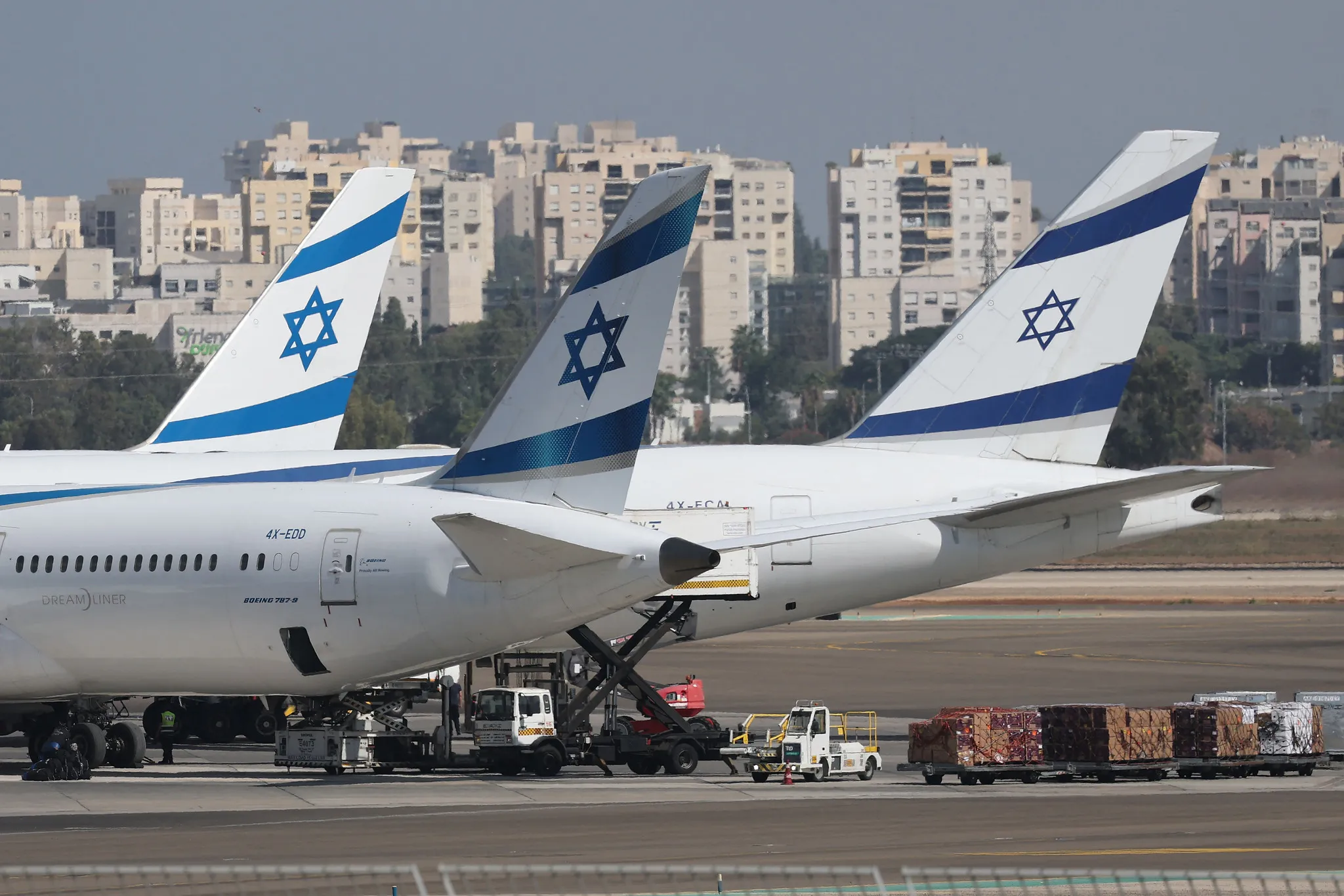 Ben Gurion Havalimanı’nda bomba ihbarı üzerine New York’tan gelen Delta uçağı tahliye edildi, aramada şüpheli bulguya rastlanmadı