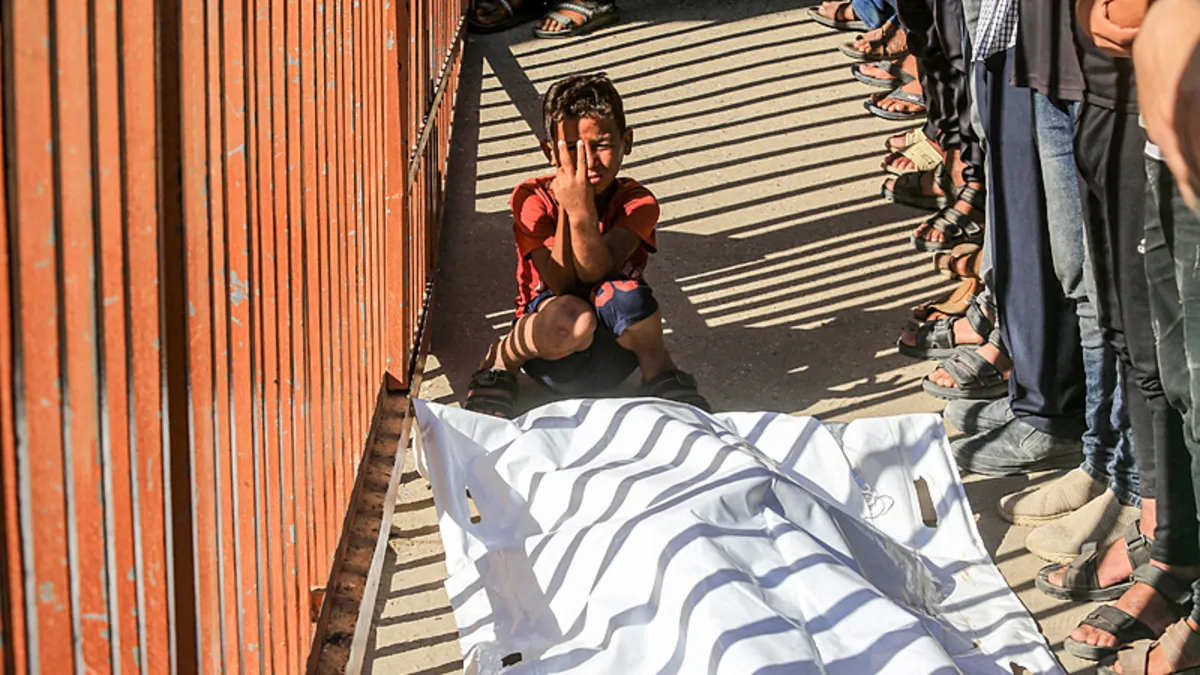 İsrail'den Gazze'de 24 saatte katliam!