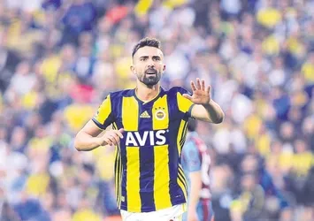 Hasan Ali’de yırtık var
