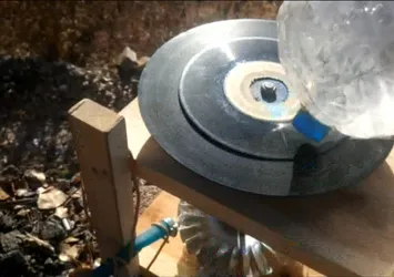 Bu gramofon suyla çalışıyor!