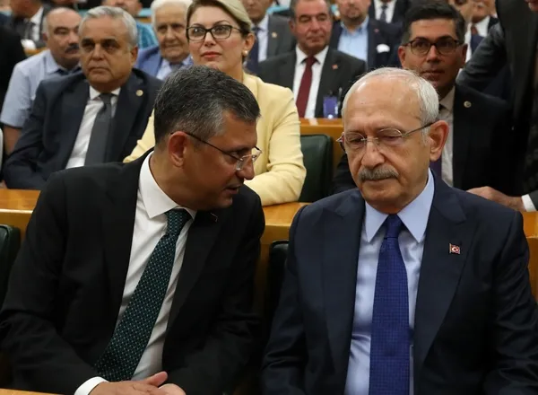 CHP’de Genel Başkanlık seçimini Kemal Kılıçdaroğlu mu Özgür Özel mi kazanır? İşte kulislerde konuşulan isim…