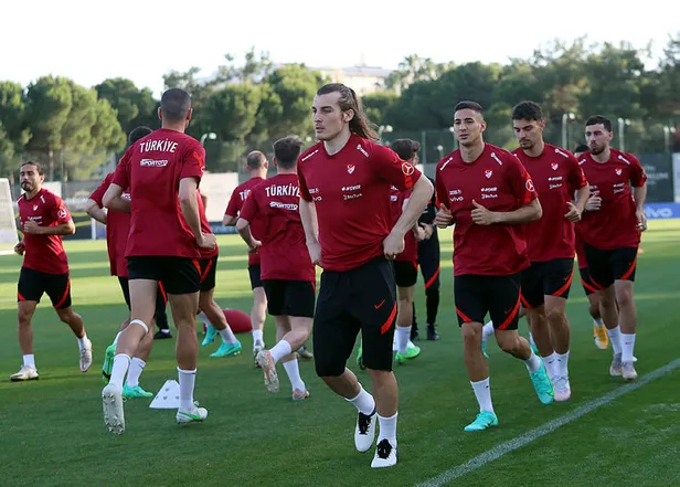 Türkiye Azerbaycan milli maçı saat kaçta? 2021 Türkiye hazırlık maçı hangi kanalda, şifreli mi, şifresiz mi?