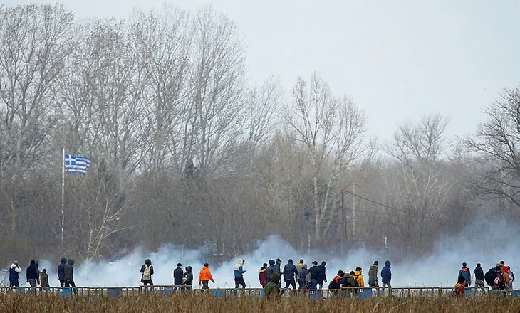 yunan-polisinin-gaz-bombasi-stoklari-tukendi-1583476105993.jpg Yunan polisinin gaz bombası stokları tükendi - 5