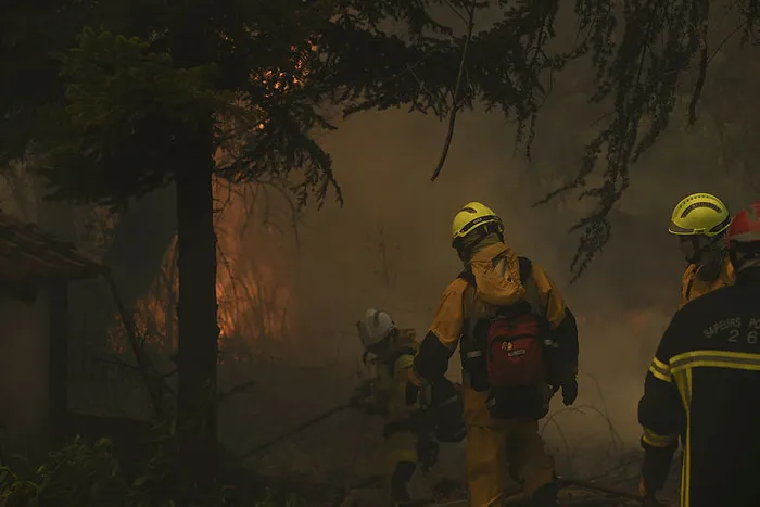 Yunanistan’daki orman yangınları söndürülemiyor! Yunanistan Başbakanı Kiryakos Miçotakis’ten umutsuz açıklamalar